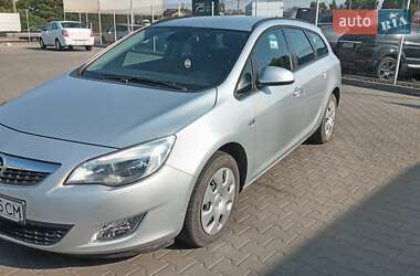 Универсал Opel Astra 2011 в 