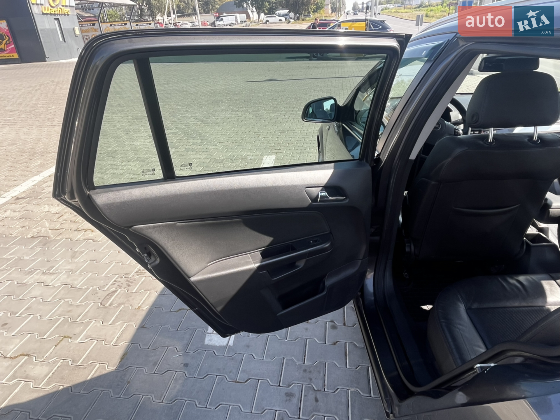 2010 Opel Astra - мініатюра 10