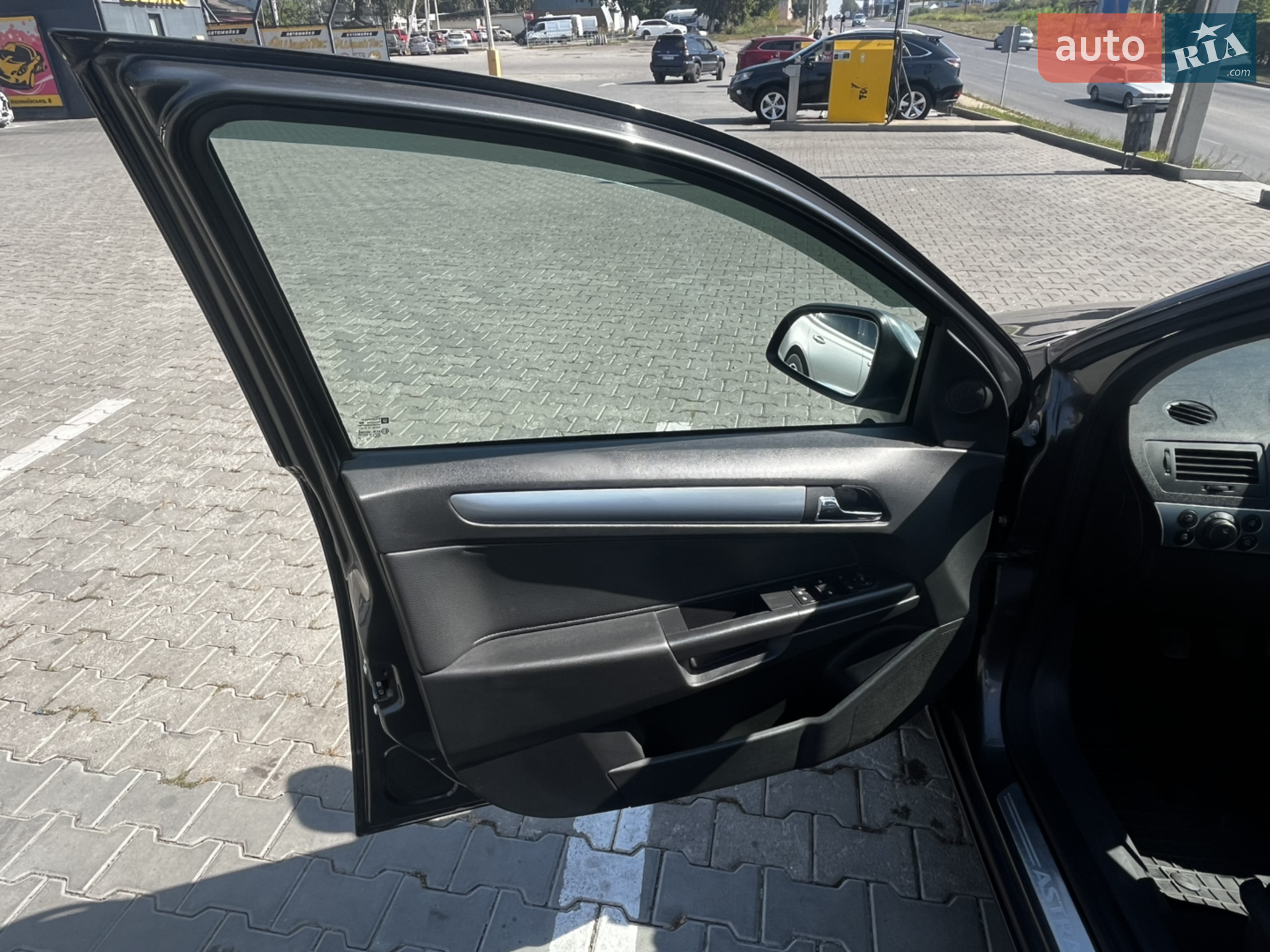 2010 Opel Astra - мініатюра 12