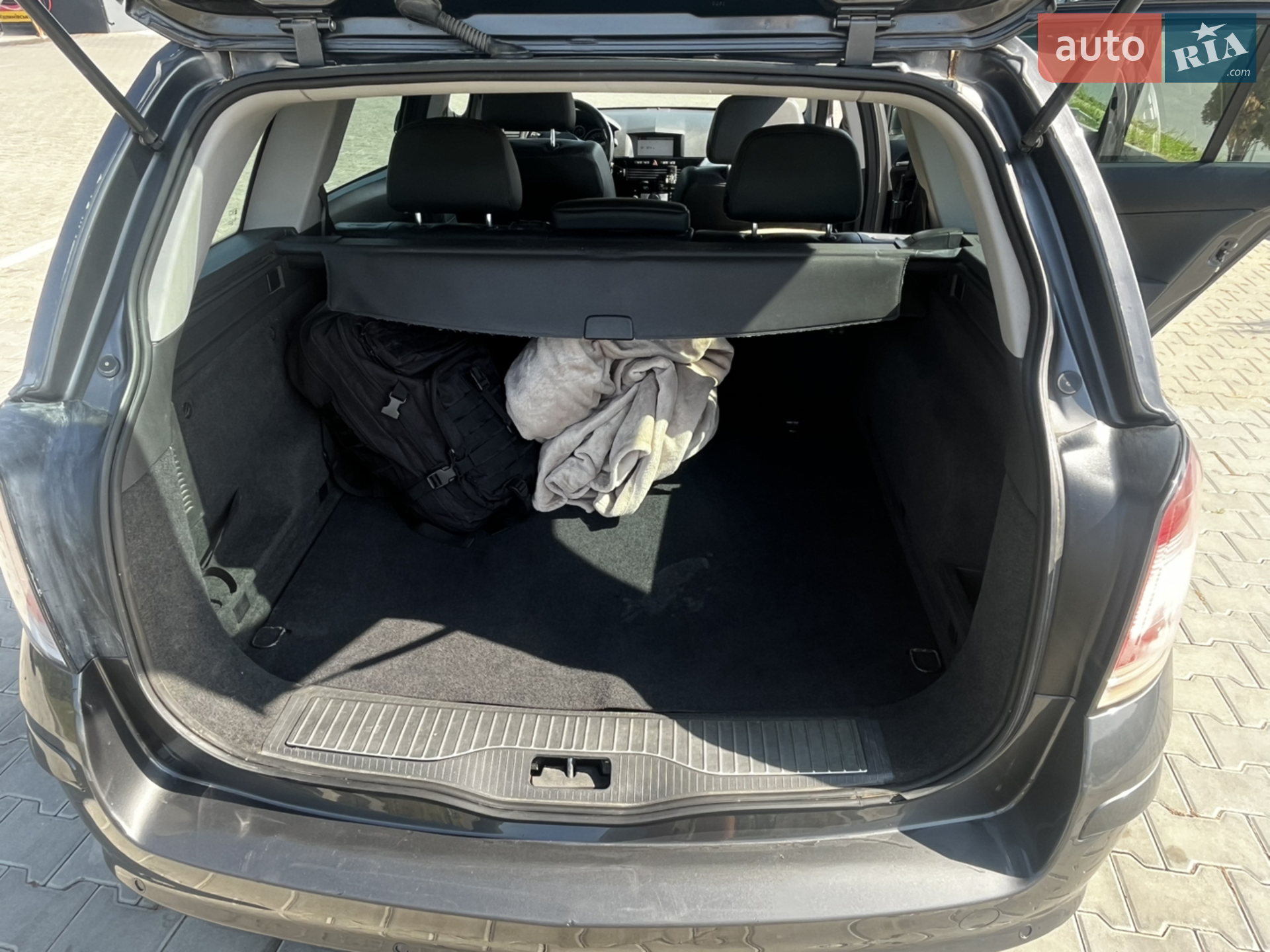 2010 Opel Astra - мініатюра 17