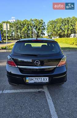 Хэтчбек Opel Astra 2012 в 