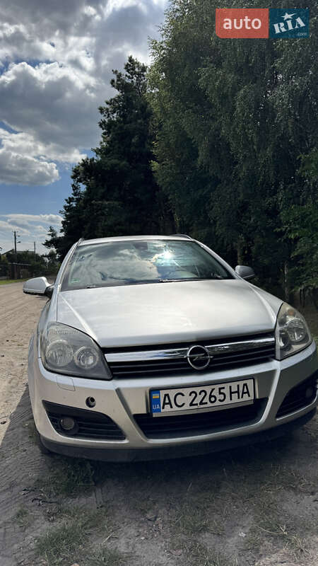 Opel Astra 2010