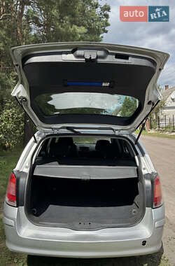 Универсал Opel Astra 2010 в 
