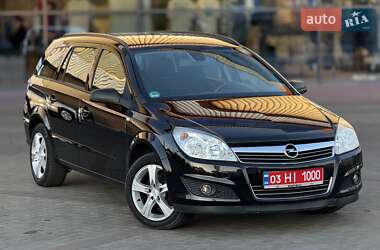 Універсал Opel Astra 2009 в Луцьку