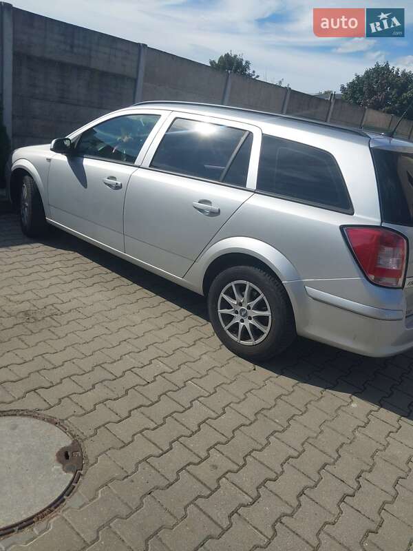 Универсал Opel Astra 2009 в Рожнятове