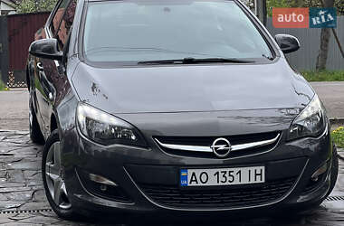 Хетчбек Opel Astra 2014 в Мукачевому
