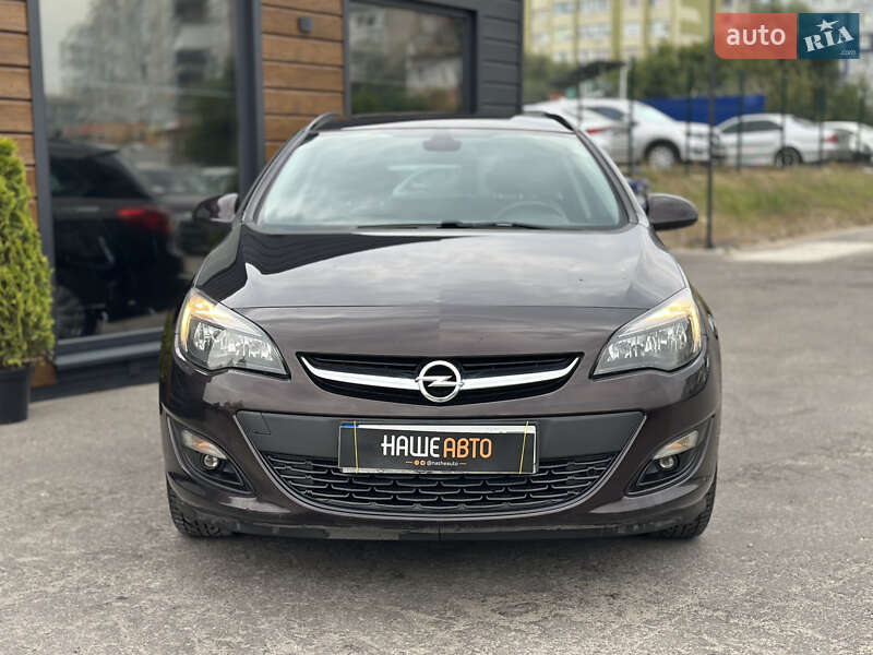 Универсал Opel Astra 2014 в Шептицькому