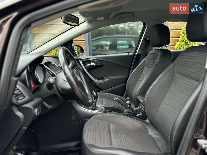 Универсал Opel Astra 2014 в Шептицькому