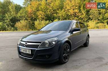 Хэтчбек Opel Astra 2006 в 