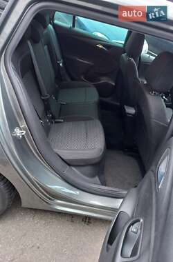 Універсал Opel Astra 2017 в 