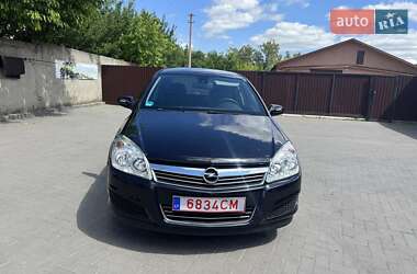Универсал Opel Astra 2009 в 