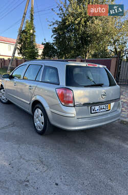 Универсал Opel Astra 2006 в 