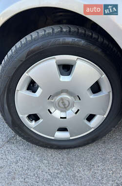 Универсал Opel Astra 2006 в 