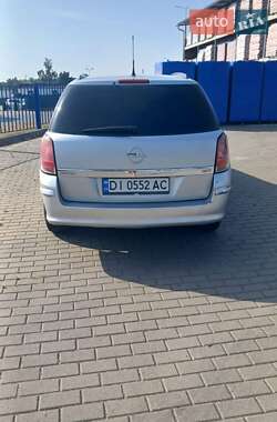 Универсал Opel Astra 2005 в 