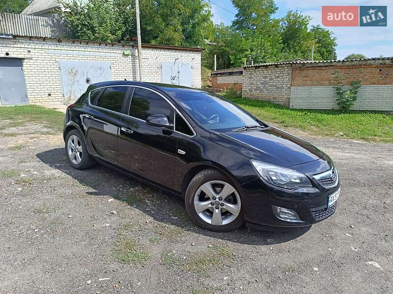 Opel Astra 2010