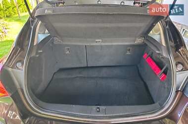 Хетчбек Opel Astra 2013 в 