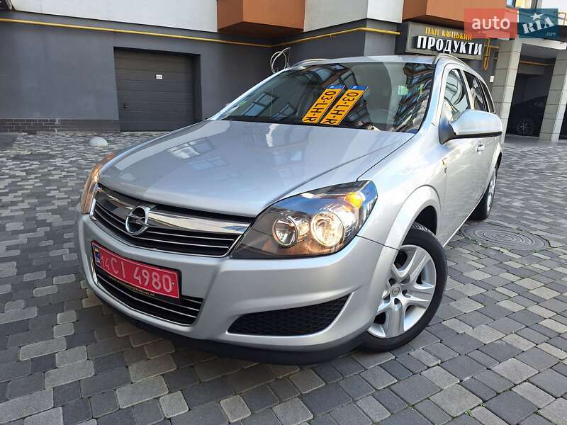 Opel Astra 2010
