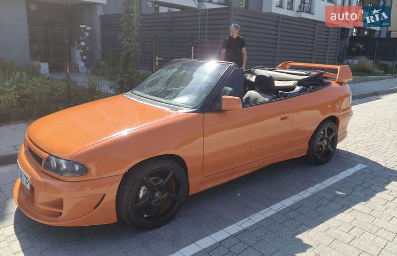 Кабриолет Opel Astra 1993 в Львове