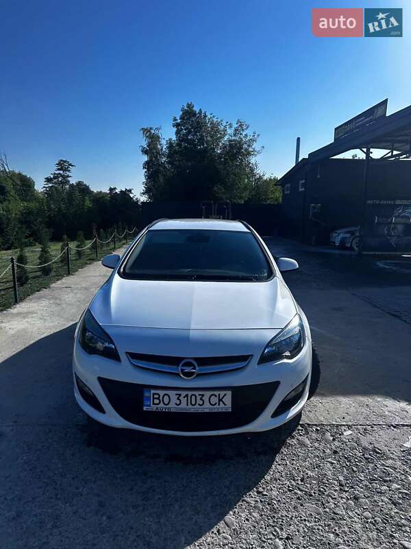 Opel Astra 2015