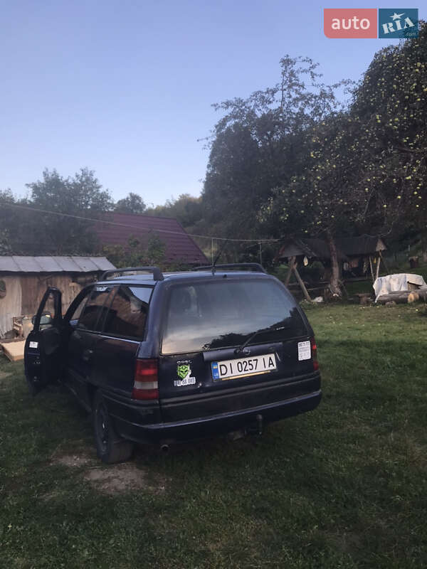 Універсал Opel Astra 1995 в Косові
