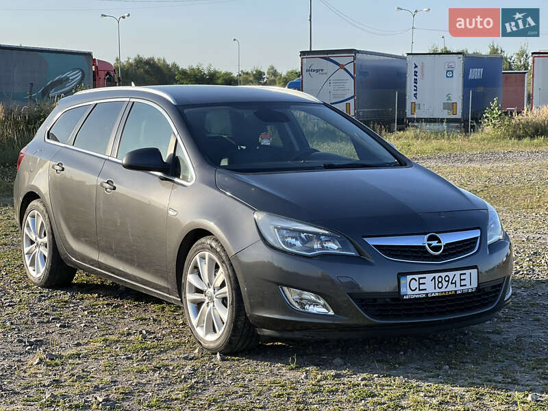 Opel Astra 2011