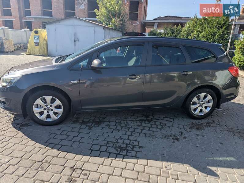Универсал Opel Astra 2015 в Ивано-Франковске