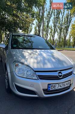 Универсал Opel Astra 2009 в 
