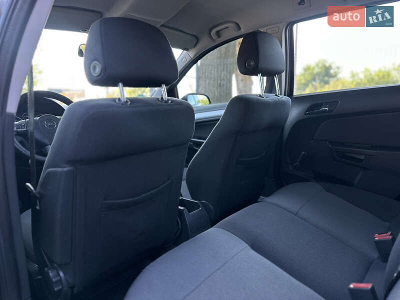 Универсал Opel Astra 2006 в Виннице