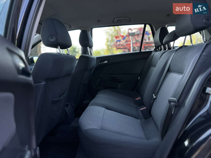 Универсал Opel Astra 2006 в Виннице