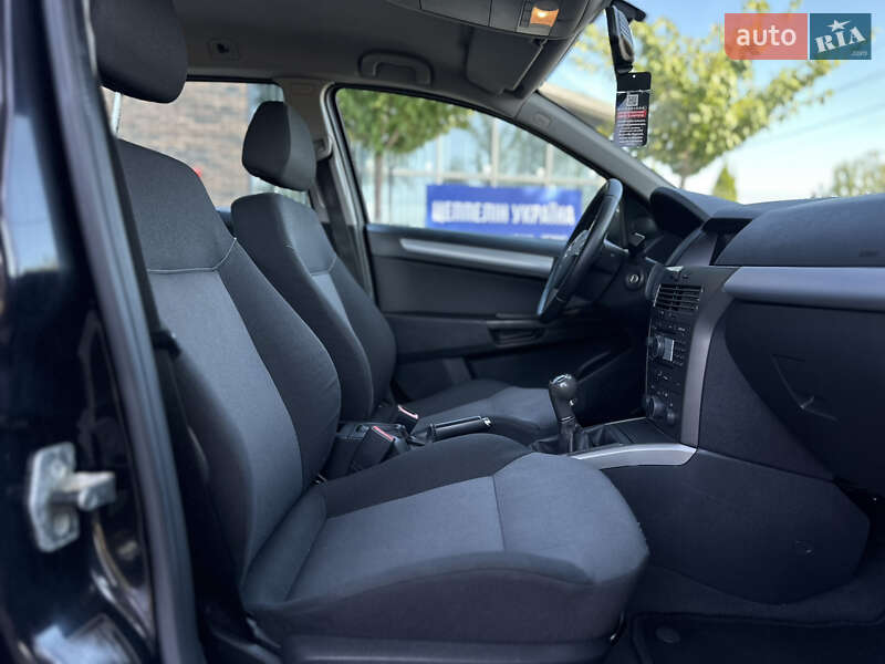 Универсал Opel Astra 2006 в Виннице