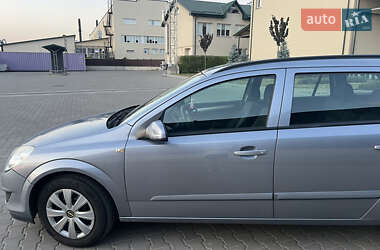 Универсал Opel Astra 2008 в Рожище