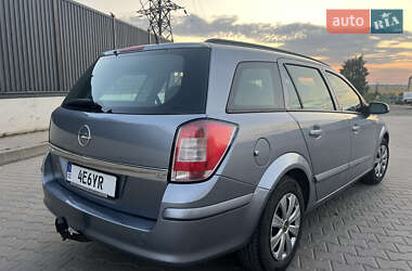 Универсал Opel Astra 2008 в Рожище