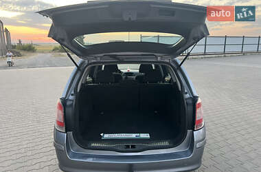 Универсал Opel Astra 2008 в Рожище