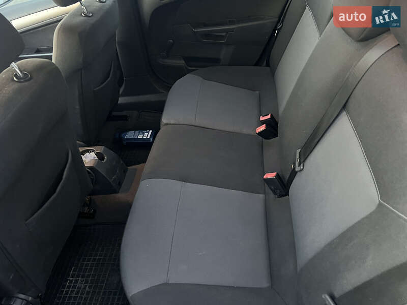 Универсал Opel Astra 2008 в Рожище