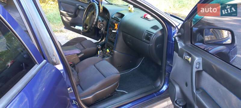 Универсал Opel Astra 2004 в Киеве