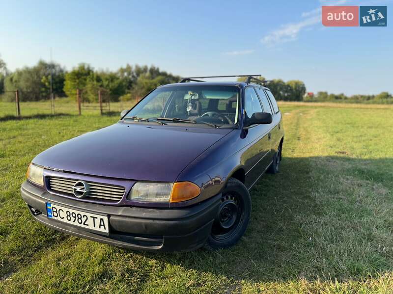 Универсал Opel Astra 1995 в 