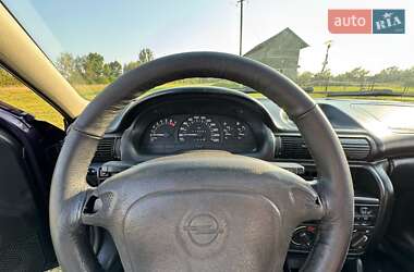 Универсал Opel Astra 1995 в 