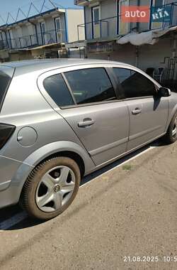 Хэтчбек Opel Astra 2007 в Одессе