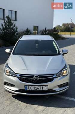 Універсал Opel Astra 2018 в Луцьку