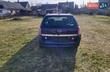 Универсал Opel Astra 2005 в 