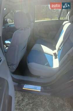 Универсал Opel Astra 2005 в 