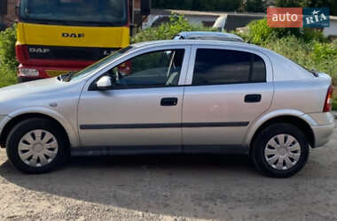 Хетчбек Opel Astra 2003 в Сумах