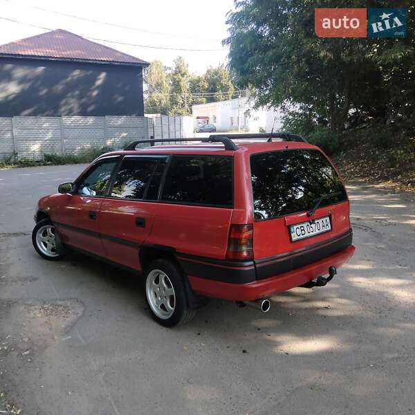 Универсал Opel Astra 1997 в Чернигове