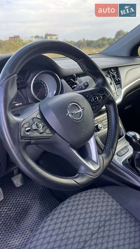 Універсал Opel Astra 2016 в Львові