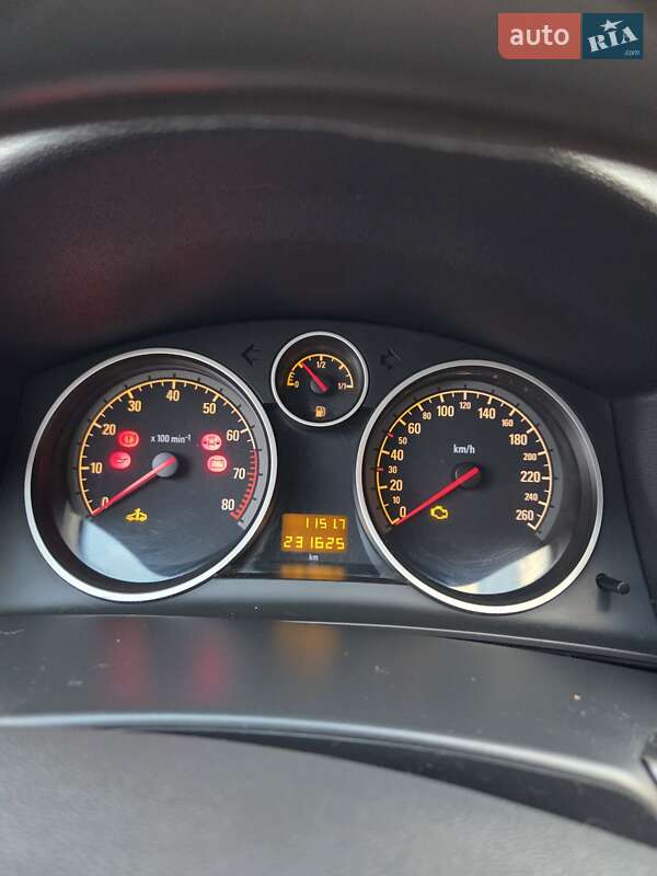 Универсал Opel Astra 2006 в Фастове