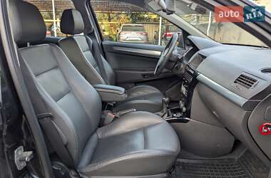 Хэтчбек Opel Astra 2009 в 