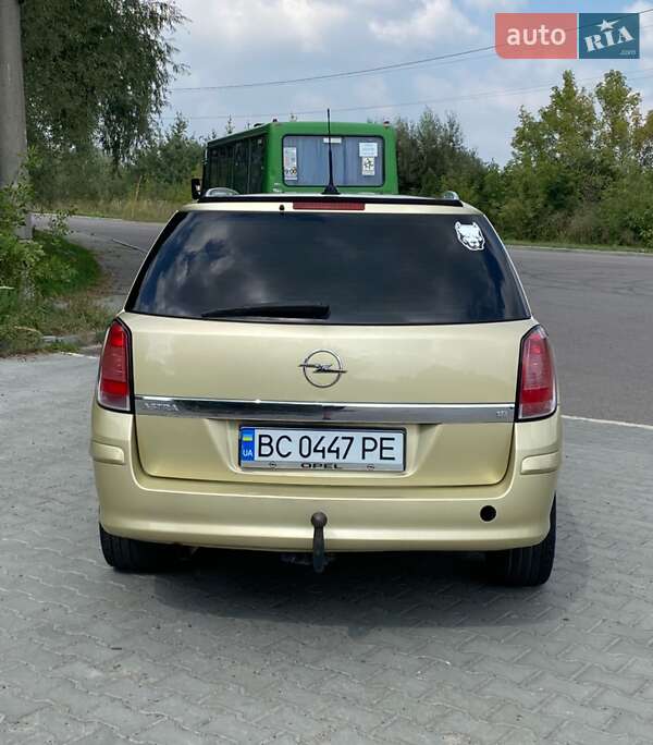 Універсал Opel Astra 2004 в Львові