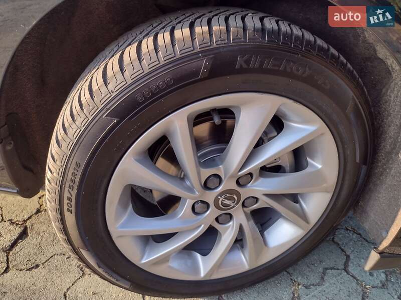 Универсал Opel Astra 2022 в Дубно