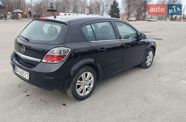 Хэтчбек Opel Astra 2010 в 
