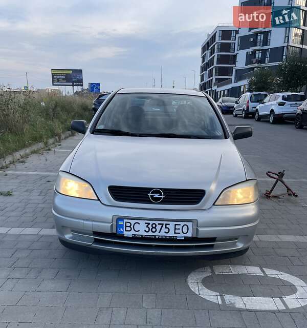 Седан Opel Astra 2008 в Львове